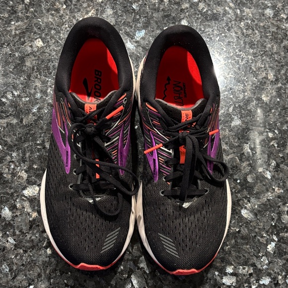 Brooks Adrenaline Athletic Shoes - Picture 4 of 8